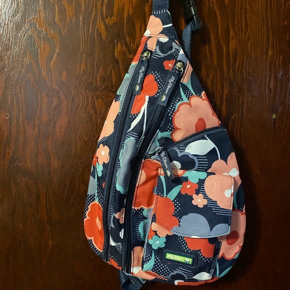 Lily bloom cross body bag - Picture 3 of 5